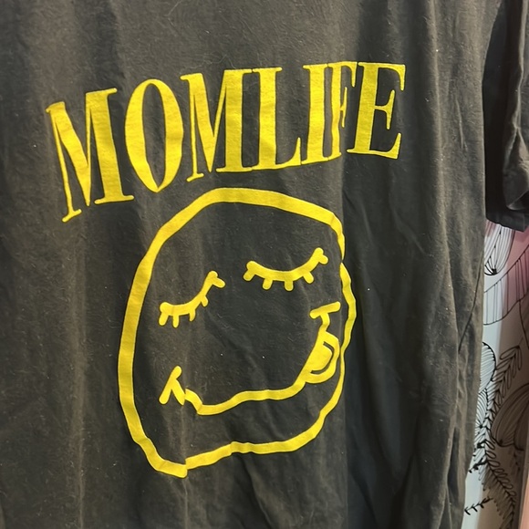 😴 MOMLIFE Graphic Tee (Comfort Colors) - Picture 3 of 6